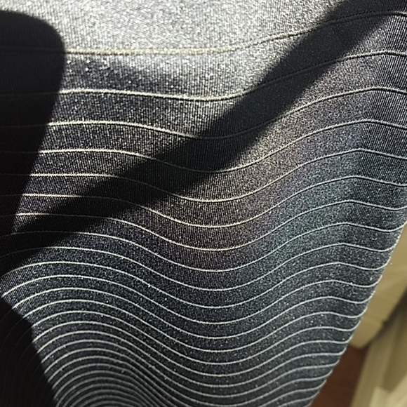 HOT Gal | Ribbed Bodycon Pencil Skirt - Picture 2 of 4